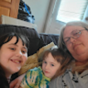 Meet your Posher, Angie